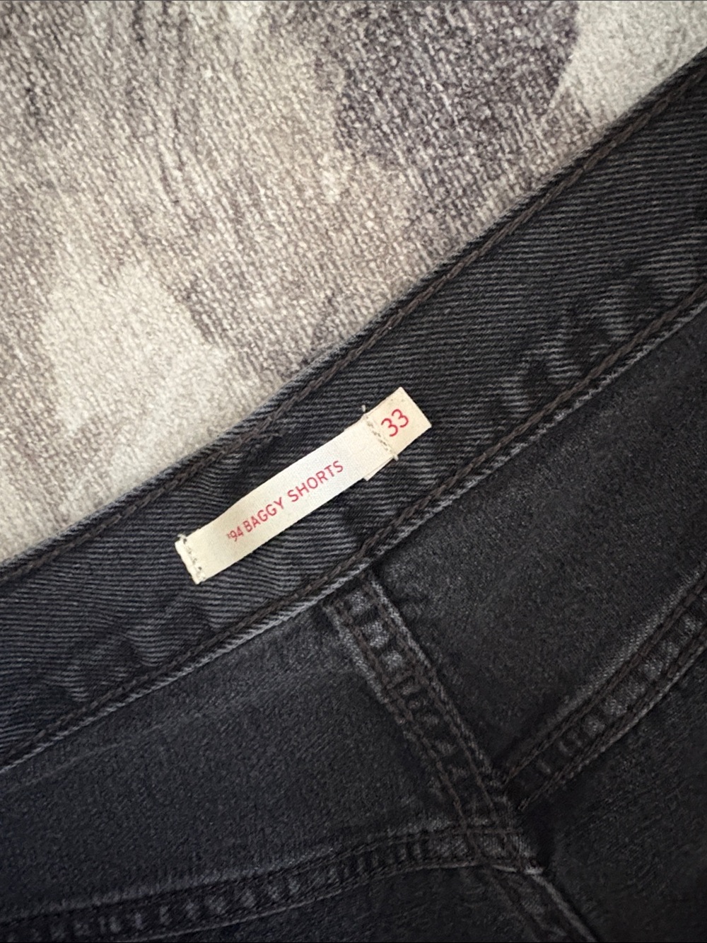 Levi's Black women’s Denim Shorts with Signature Patch - Picture 3 of 4